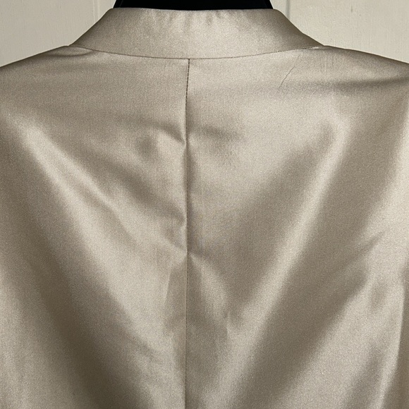 Vinci Sharkskin Metallic 2-Piece Tuxedo/Suit - Picture 8 of 16